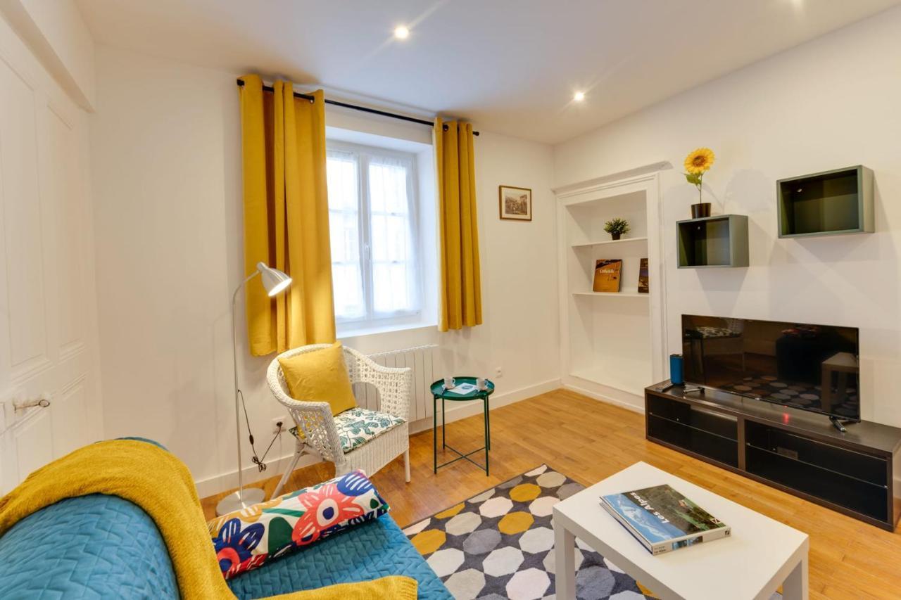Le Paquier 23 - Charming Apartment In The Heart Of The Old Town 150M Fr آنسي المظهر الخارجي الصورة